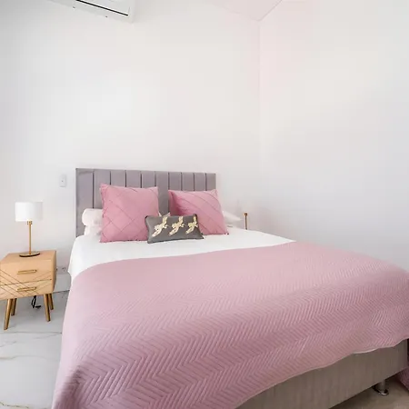 Talia Lux - Two-bedroom Luxury By Hd
